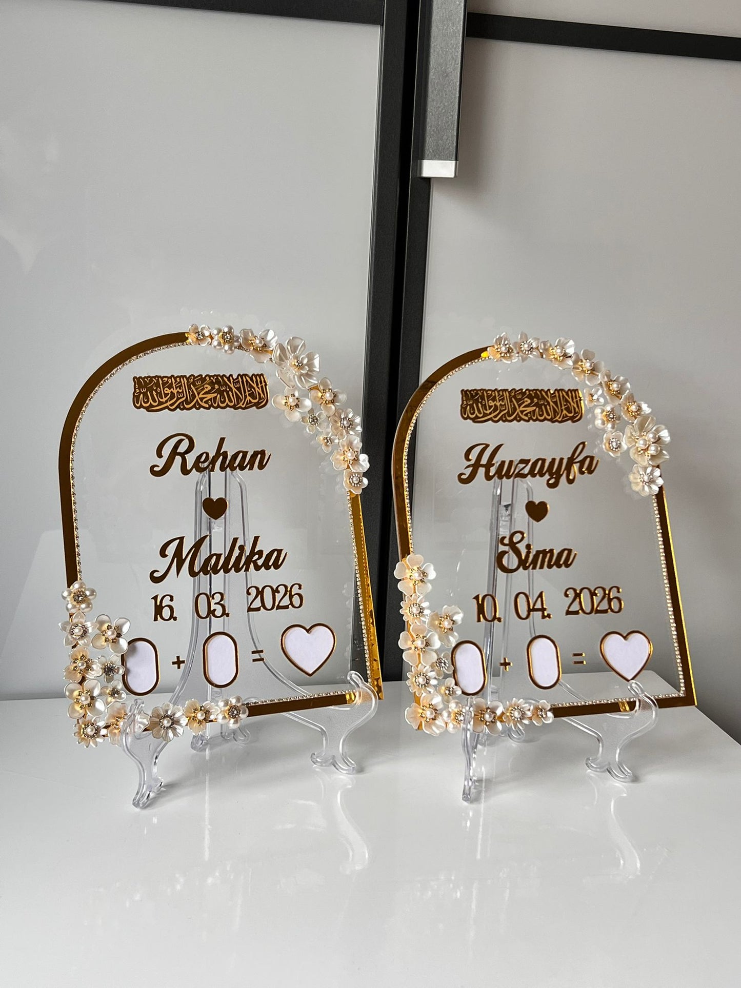 Thumb print plaque